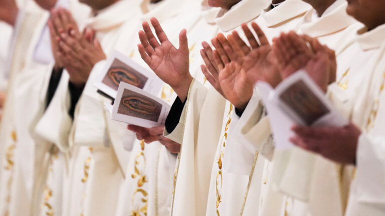 10vatican-gay-gtlq-videoSixteenByNine3000